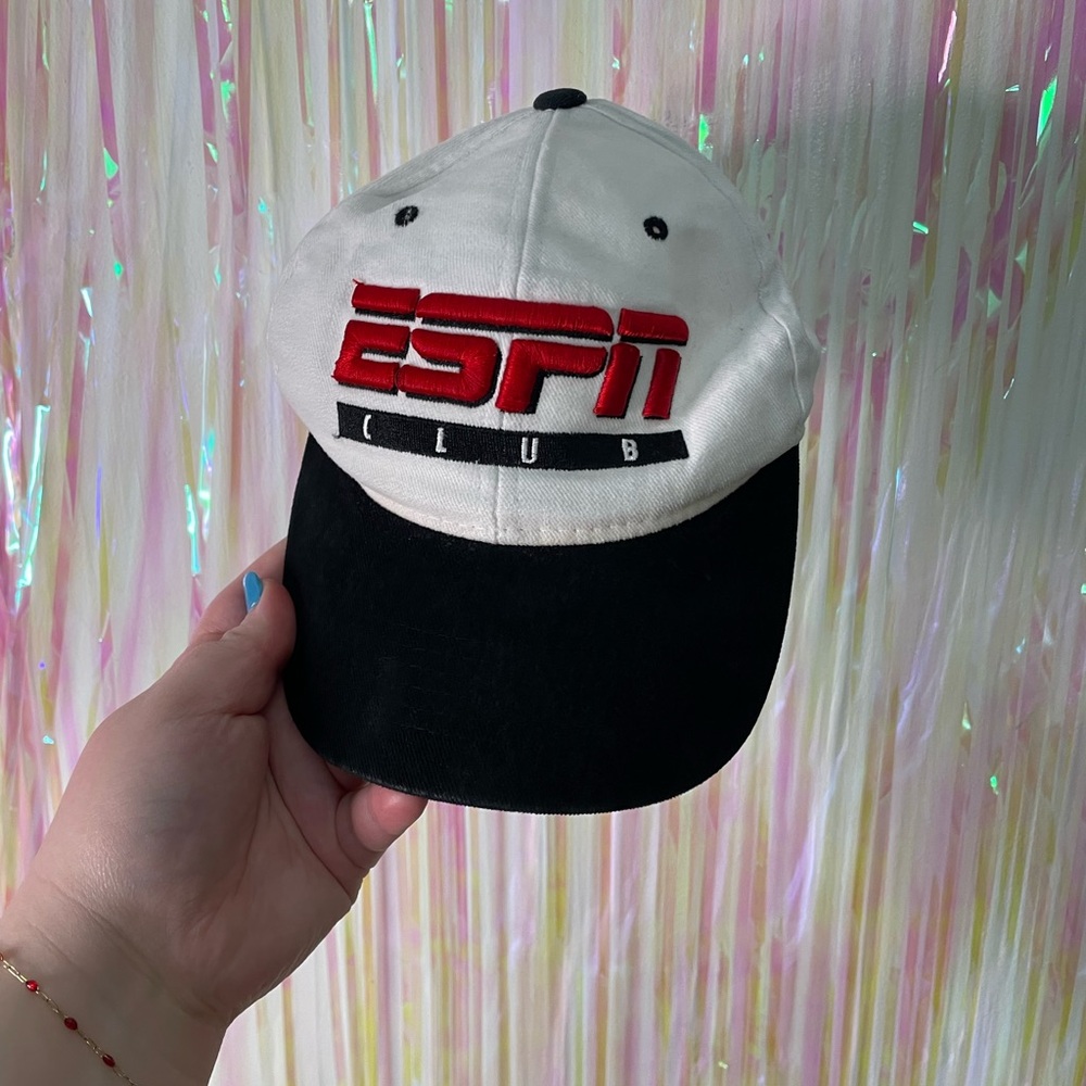 ESPN Club Black and White Cap featuring Walt Disney World Vintage Hat 100% Cotto